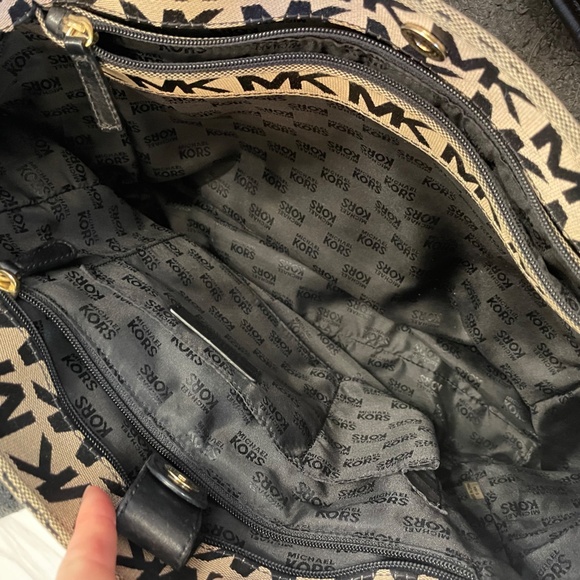 Michael Kors Logo black/tan Shoulder Bag - Picture 3 of 7